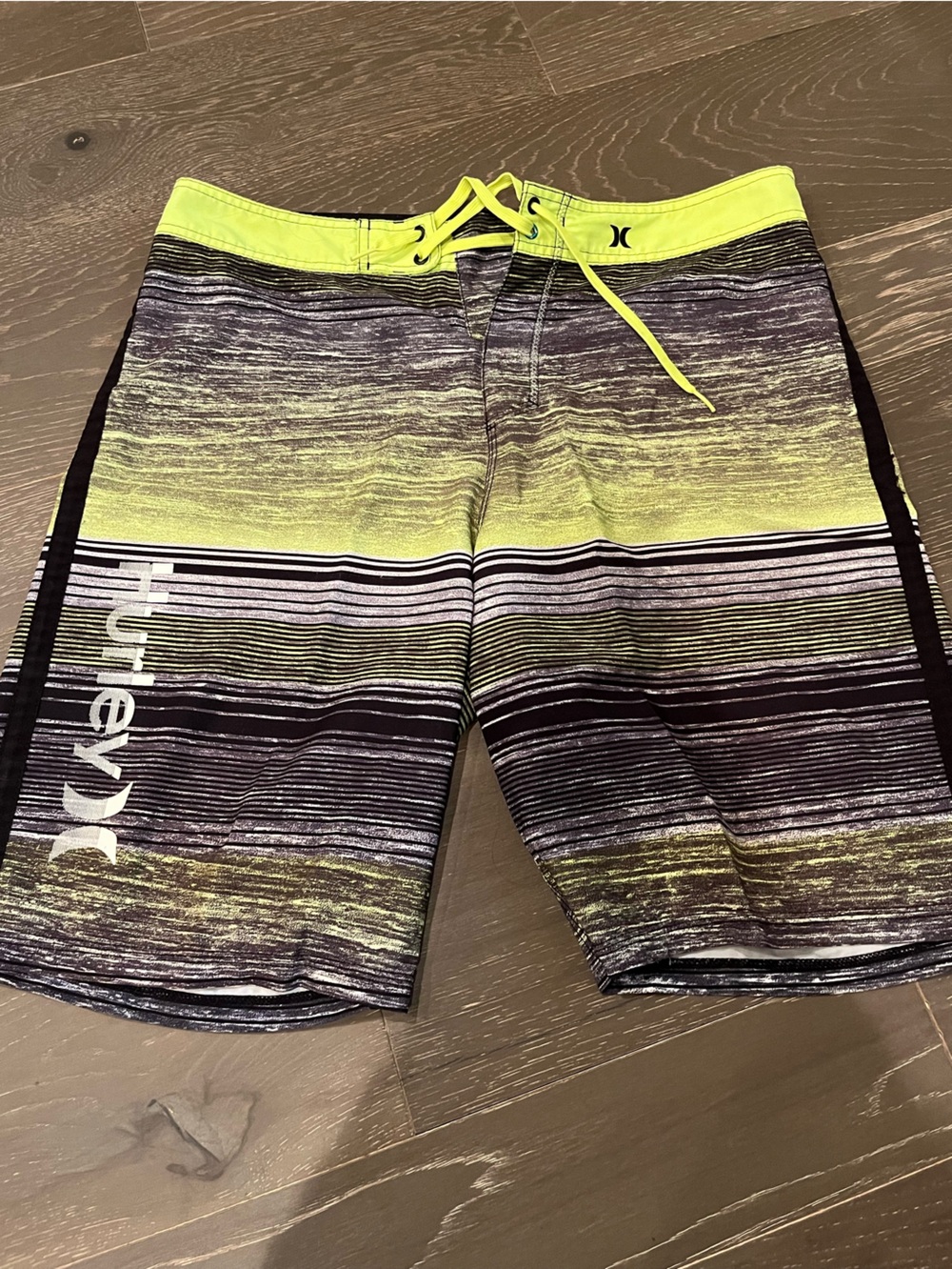 Men’s Hurley Board shorts size 34
